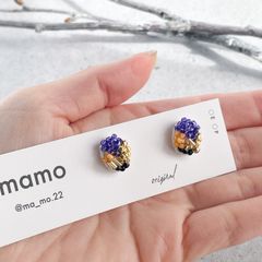 ショップオープン記念！20%OFF♡ ビーズ刺繍　ラウンド小ぶりピアス/イヤリング　金属アレルギー対応　サージカルステンレス　mamo