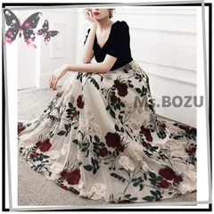 【在庫入替】【薔薇刺繍が揺れる夢見るドレス｡:°ஐ..♡*】ロングドレス イブニングドレス ロング丈 演奏会 お呼ばれ 発表会 舞台衣装 パーティードレス オケージョン 刺繍 薔薇 花 高級感 ブラック 黒 ベロア M