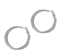 3連ツイストフープピアス