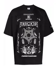 2025年最新】vetments tシャツの人気アイテム - メルカリ