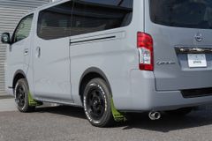 M-CRAFT製 NV350キャラバン 40mmリフトアップブロック構造変更不要