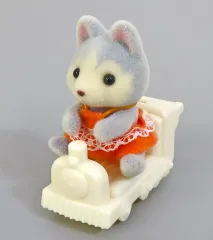 【中古】おもちゃ 赤ちゃん＆手押しぐるま(きしゃ)セット(ハスキー) 「シルバニアファミリー」 森のお家くじ 景品