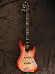 美品　Bacchus　UNIVERSE　ジャズベース Bacchus universe series ブラック ユニバース JB Bacchusバッカス