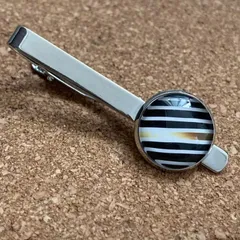 t076　幾何学模様 スタイリッシュ タイピン　ネクタイピン ガラス 1