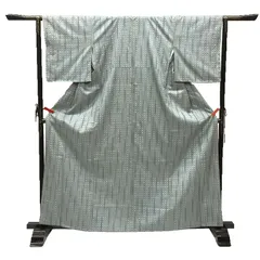 京やG085 正絹 紬 旭日小綬章受章作家 吉澤織物 七代目 吉澤与市作 創作紬 浅葱鼠色 グレー 縦縞文様 絞り 証紙付き 袷仕立て 仕立て上がり 未使用 新古品