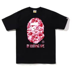 【A BATHING APE 】 2色選択可能  アベイシングエイプ 大人気 迷彩Ｔシャツ  男女兼用 カジュアル ストリート プリント 春夏 おしゃれ 半袖 黒白 ブラック ホワイト ZXC158