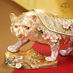EX612【正規品】 百福桜虎  干支 縁起物 寅 ジュエリーボックス ピィアース 東京銀座PICALS 東京銀座ピカルス 可愛い ブランド おしゃれ プレゼント オブジェ 置物 動物 誕生日プレゼント プロポーズ mer12