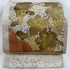 はっち！新品未使用❣️九寸名古屋帯 葡萄の葉の刺繍…逸品金糸が豪華 はっち様専用！新品未使用❣️九寸名古屋帯 葡萄の葉の刺繍…逸品