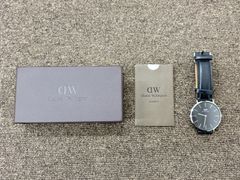 【na-00090】ダニエルウェリントン　時計　ブラック　箱付き　Daniel Wellington