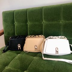 ショルダーバック