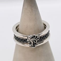 す*い様 希少vivienne westwood ブラックジルコニア 3連リング - メルカリ