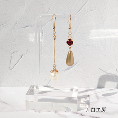 NO.140　冬空のスカーレット　アシンメトリーピアス