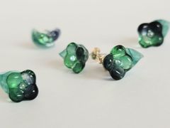 small flower pierce