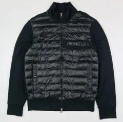 良品★MONCLER・モンクレール MAGLIA CARDIGAN メンズ エンボス加工ラバーブランドロゴ付き ダウン切替 スウェットダウン(S)メンズダウンジャケット カジュアル 秋冬物 アウター ブランド ブラック