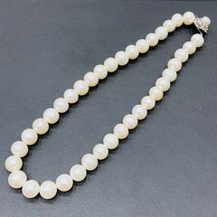 ◯ 大粒真珠　ネックレス