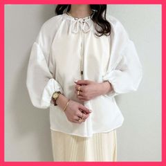美品△ツルバイマリコオイカワ//7分袖トップス△オフホワイト - メルカリ