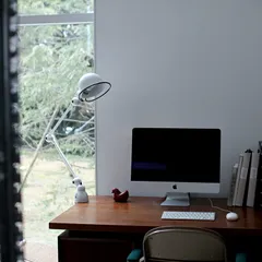 【新品】JIELDE[ジェルデ] Desk Lamp Clamp  (White  JD4040) [デスクランプ クランプ式 ホワイト 卓上ライト 照明]のサムネイル
