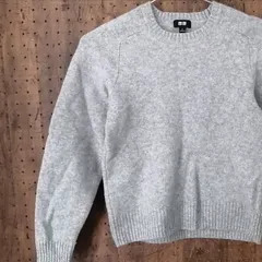 UNIQLO  ユニクロ　プレミアムラムクルーネックセーター　サイズＳ