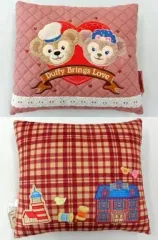【中古】クッション・抱き枕・本体(キャラクター) ダッフィー＆シェリーメイ クッション 「Duffy Brings Love」 東京ディズニーシー限定