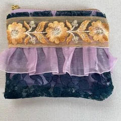 ☆ハンドメイド☆インド刺繍リボン☆レース＆フリル☆ミニポーチ☆