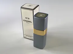 ★残量約8割以上 美品 CHANEL N°19 EAU DE TOILETTE シャネル ナンバー19 オード トワレ 香水 50ml 箱付き