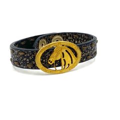 FENDI フェンディ　バングル　ブレスレット　ホース　馬　レザー　革　ゴールド　金具