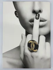 シャネルのロゴの壁掛け ❤️ CHANEL☆ 金属錫シャネルのロゴピンクの装飾☆デザイン