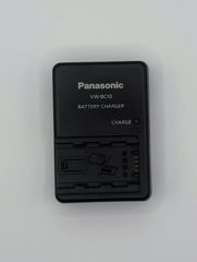 Panasonic　バッテリーチャージャー VW-BC10-K　中古