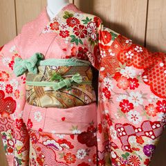 振袖セット　低身長向け　正絹　美品　ピンク花車模様刺繍
