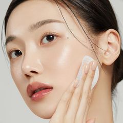 メディキューブ ゼロ毛穴パッド 2.0 マイルド 拭き取りパッド お風呂上がりパッド 潤い 水分バリア 水分補給 化粧水 基礎化粧品 韓国スキンケア 韓国コスメ しっとり Medicube Zero Pore Pads Mild 2.0 (70 Pads)