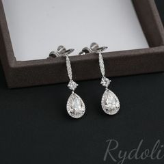 PT950 2.06ct オーダーメイドダイヤイヤリング/ピアス ラボグロウンダイヤモンド IGI鑑定書付き ペアシェイプカット 華やかで上品な輝き ダイヤイヤリング 誕生日記念日プレゼント 上品ダイヤピアス プラチナ製の高級感あふれるイヤリング/ピアス