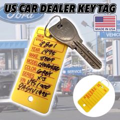 新品 🇺🇸 USA カーディーラータグ【YELLOW】キーホルダー キータグ キーリング キーチェーン アメリカン雑貨 ガレージ カスタム アメ車 ハイエース MADE IN USA