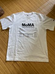 新品未使用　ユニクロ　MoMA UT ミュージアムズ•オブ•ザ•ワールド コレクション  Tシャツ