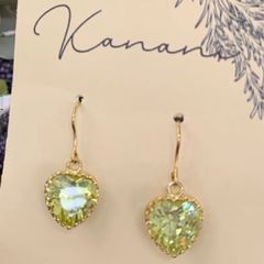 お値下げ中☆ハート☆シルバーピアス☆ゴールド☆グリーン☆Silver☆ホワイトデープレゼントかわいいです♪