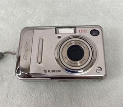 富士フィルム  FUJIFILM FinePix A500　ジャンク　(担当　五十嵐)