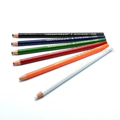 【 三菱 ダーマトグラフ 】三菱鉛筆 DERMATOGRAPH 黒 藍色 緑 赤 橙色 しろ　油性紙巻き色鉛筆　ガラス 陶器 墨出し DIY バラ 単品 販売, 非常時 の 筆記具 防災セットに１本 ※メール便発送