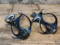 ARINDELアランデル カーボンボトルケージ 2個セット 中古美品 ARINDELアランデル カーボンボトルケージ 2個セット 中古美品