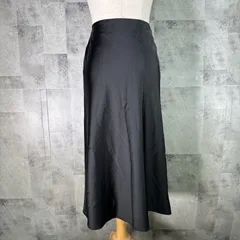 ユニクロ UNIQLO ロング フレアスカート 【F】 ブラック サテン 光沢 サイドファスナー フォーマル カジュアル オールシーズン