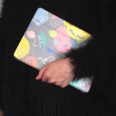 らくがき猫のiPadケース【三折り手帳型プラケースタイプ】