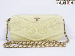 トレンドカラー♡キルティングロゴ【CHANEL】ウォレット トレンドカラー♡キルティングロゴ【CHANEL】ウォレット