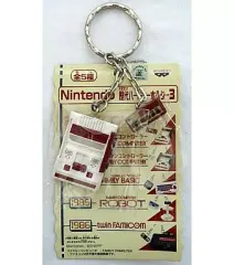 Nintendo歴代キーホルダー全5種セット ファミコン