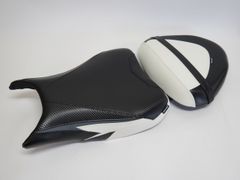 GSX1300R ハヤブサ hayabusa 2021 以降 カスタム フロント & リア シート 本体あり 白Xカーボン調