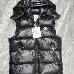 2024年最新】moncler guiの人気アイテム - メルカリ
