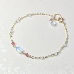 ホワイトムーンストーン×マルチ天然石ブレスレット✧14kgf - メルカリ