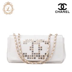 CHANEL シャネル ショルダーバッグ   ココマーク　スタッズ フルフラップ レザー 白（ゴールド金具） レディース バッグ 【中古】【送料無料】【SS】