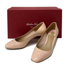 サルヴァトーレフェラガモ パンプス エナメル ピンクベージュ系 サイズ7 C ガンチーニ Salvatore Ferragamo 0684706 レディース 靴 女性 ブランド【中古】