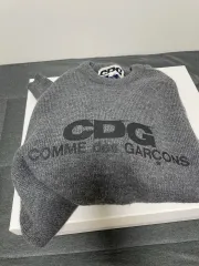 2025年最新】cdg ニットの人気アイテム - メルカリ
