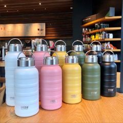 ステンレス製保温カップ 750ml 水筒 スポーツ アウトドアにピッタリ