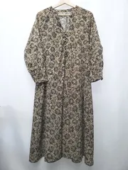 ◇ Θ URBAN RESEARCH ITEMS 花柄 バンドカラー 長袖 膝下丈 ワンピース サイズS ブラック ベージュ系 レディース E  【1506250009798】