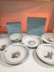 未使用品　ピーターラビット PETER RABBIT 　カレー皿4枚　深さ皿2枚　セット売り
